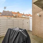 Spacious Apartment - Ground Floor Near Ostend Beach